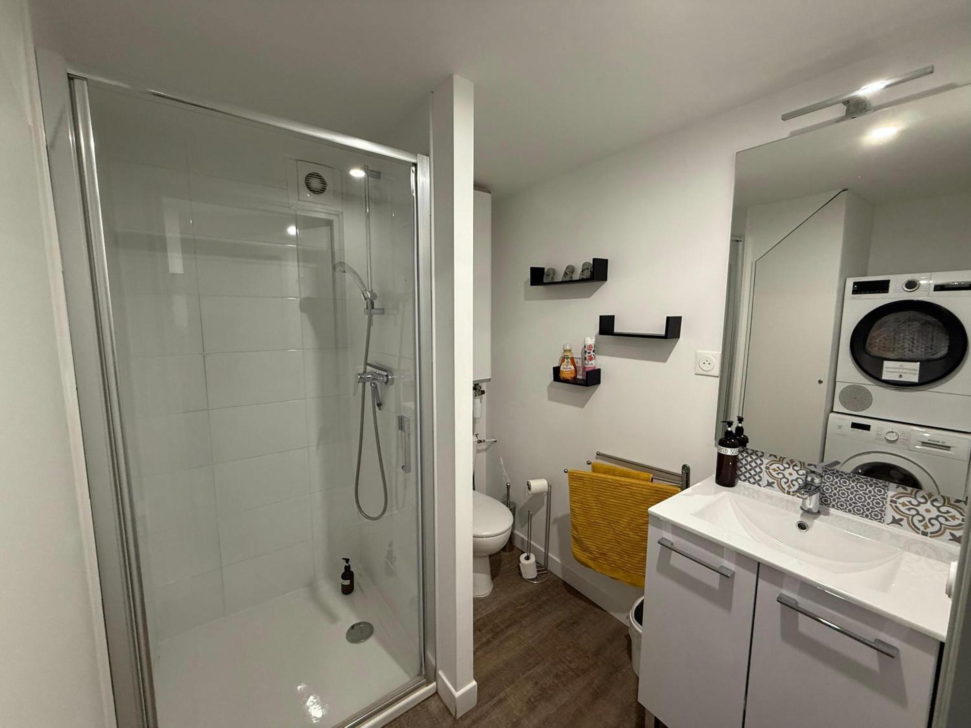 L'Amandier - Joli Appartement T3 Neuf Centre Ville A 2 Pas De La Rotonde Mirabeau Et Des Allees Provencales آيكس أومبروفينس المظهر الخارجي الصورة